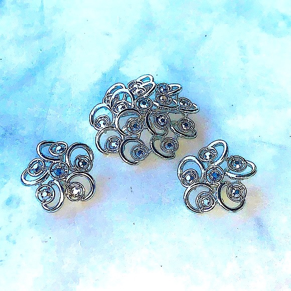 SARAH COVENTRY SILVER CRYSTAL BROOCH & EARRING DEMI PARURE 2 PC SET VINTAGE - Picture 6 of 14